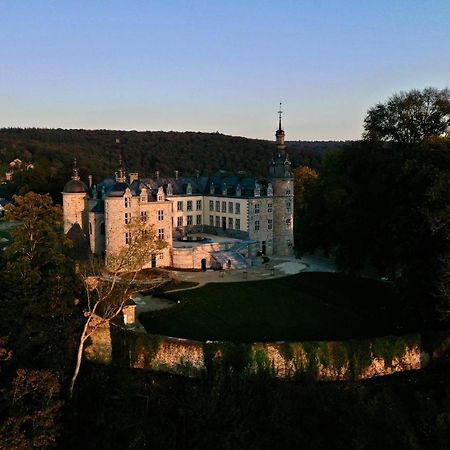 Le Chateau De Mirwart Kültér fotó